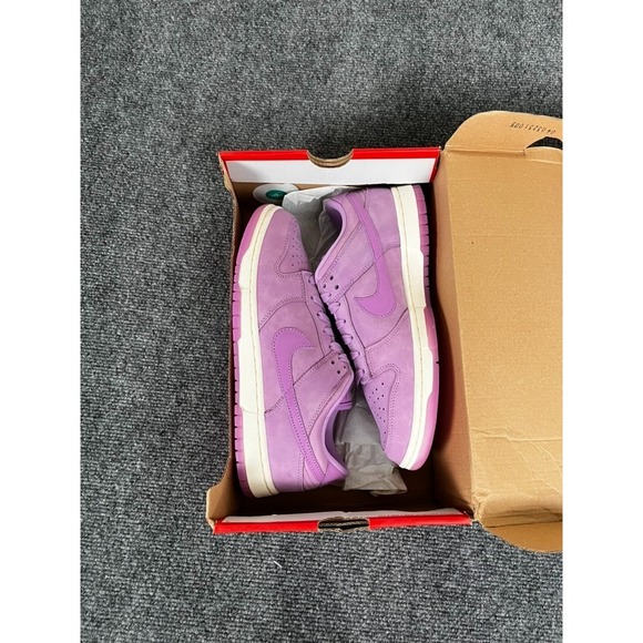 Nike Dunk Premium Low Rush Fuchsia Womens Size 9.5 Mens 8 New With Box - Picture 3 of 10